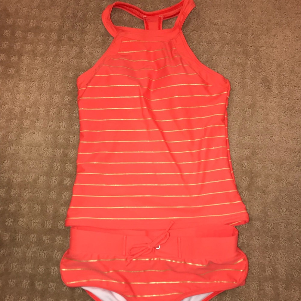 Top and bottom Swim Suit